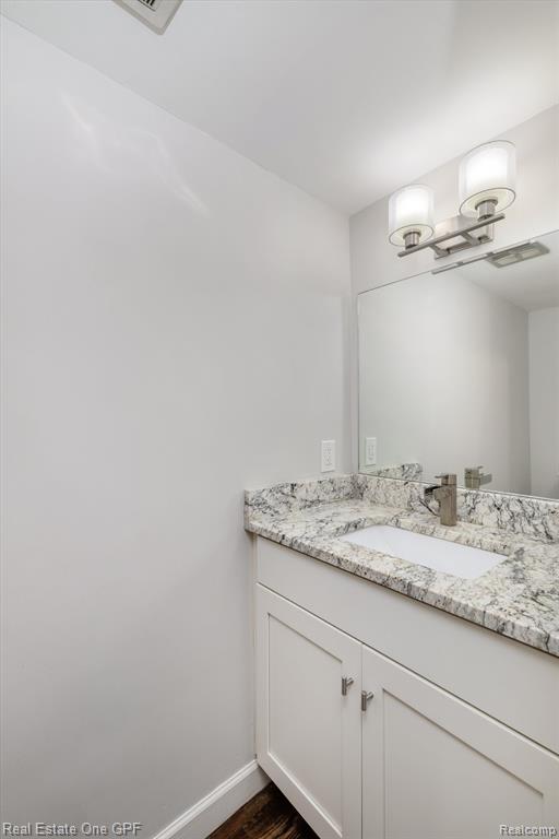 1708 Vernier Road Grosse Pointe Woods, MI 48236 - Photo 31 of 43