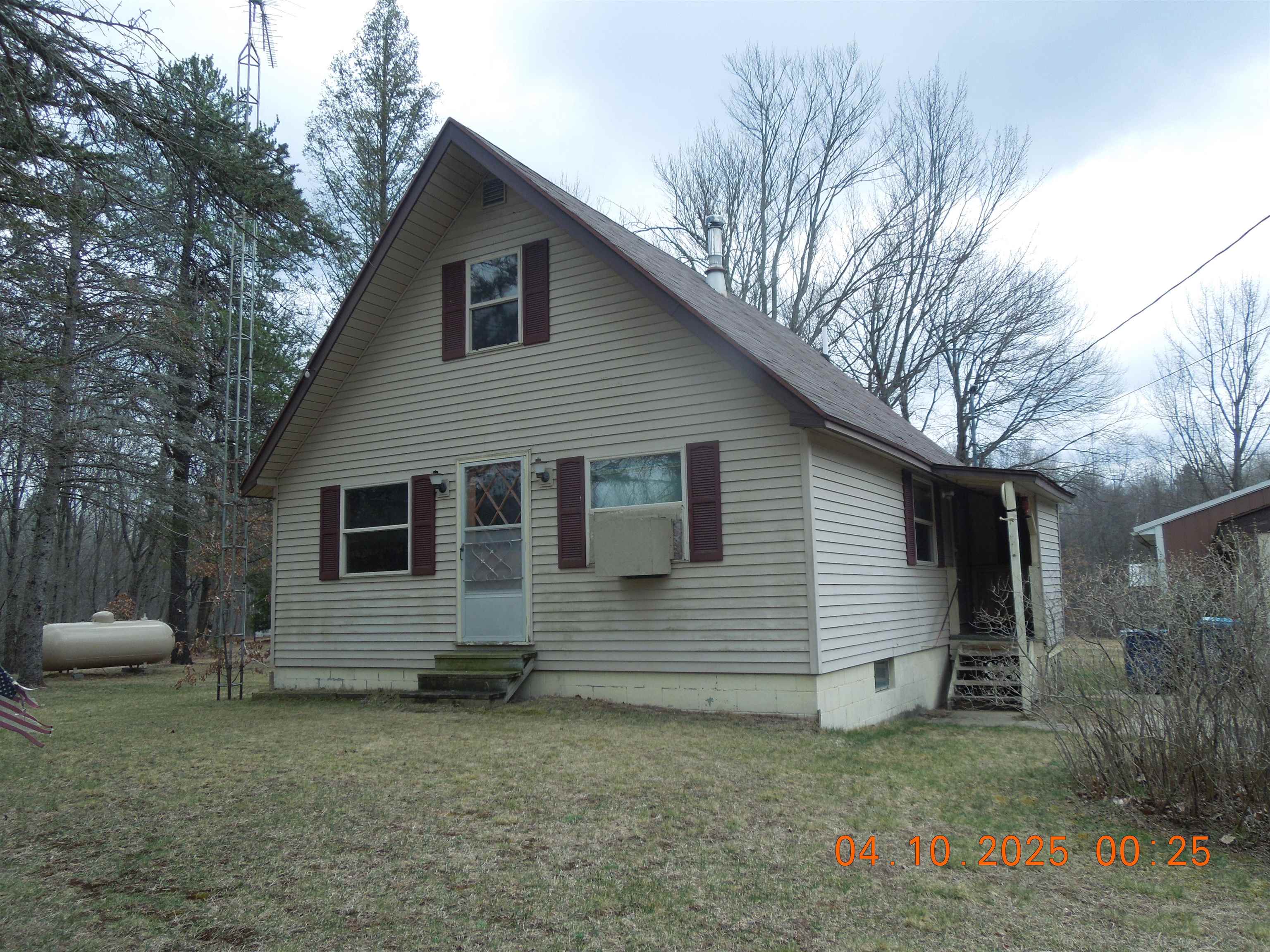 1570 Jones Road Beaverton, MI 48612 - Photo 1 of 33