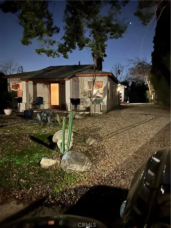 $1,280,000 | 261 North Oak Avenue, Pasadena, CA 91107