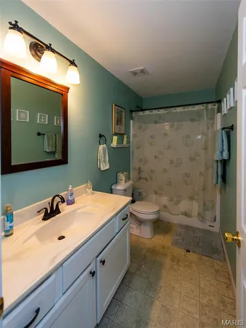 $350,000 | 2006 Clark Drive, Washington, MO 63090