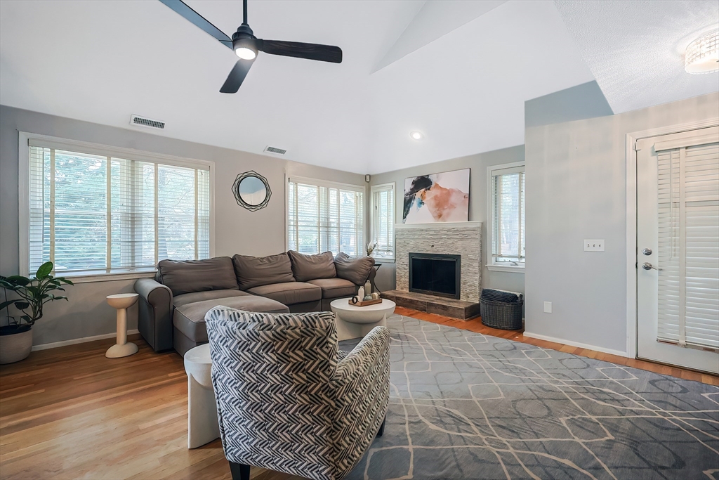 114 Captain Eames Circle, Unit 114 Ashland, MA 01721 - Photo 9 of 34