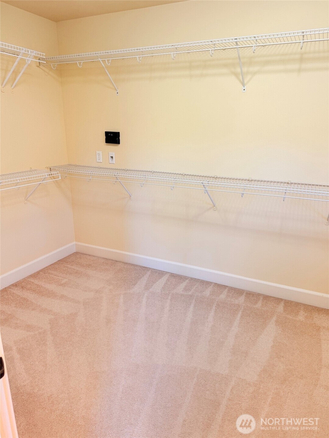 1601 Lyons Avenue Northeast Renton, WA 98059 - Photo 17 of 26 Gallery Image 17