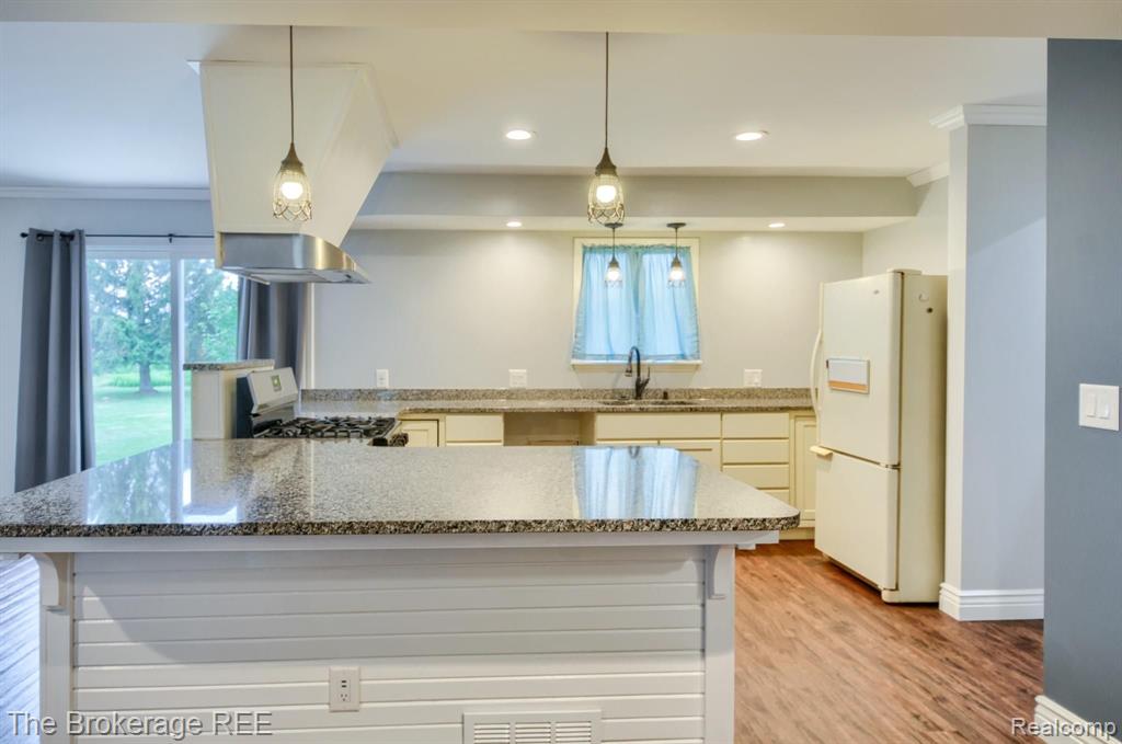 5241 North State Road Davison, MI 48423 - Photo 14 of 44