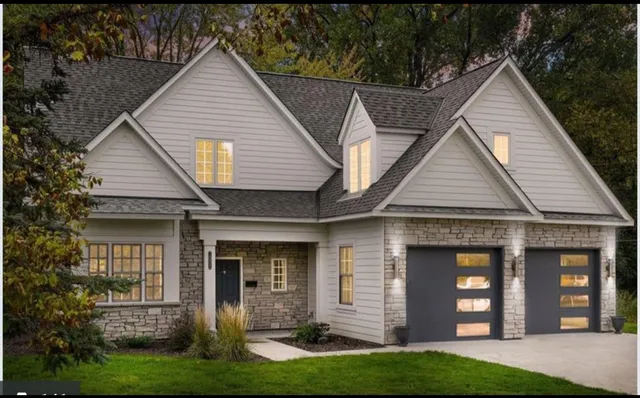 $8,995 | 1032 Gardner Street East, Wayzata, MN 55391