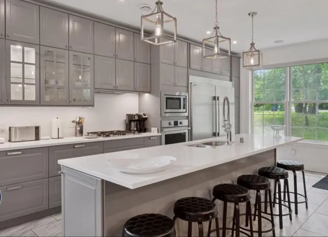 $8,995 | 1032 Gardner Street East, Wayzata, MN 55391