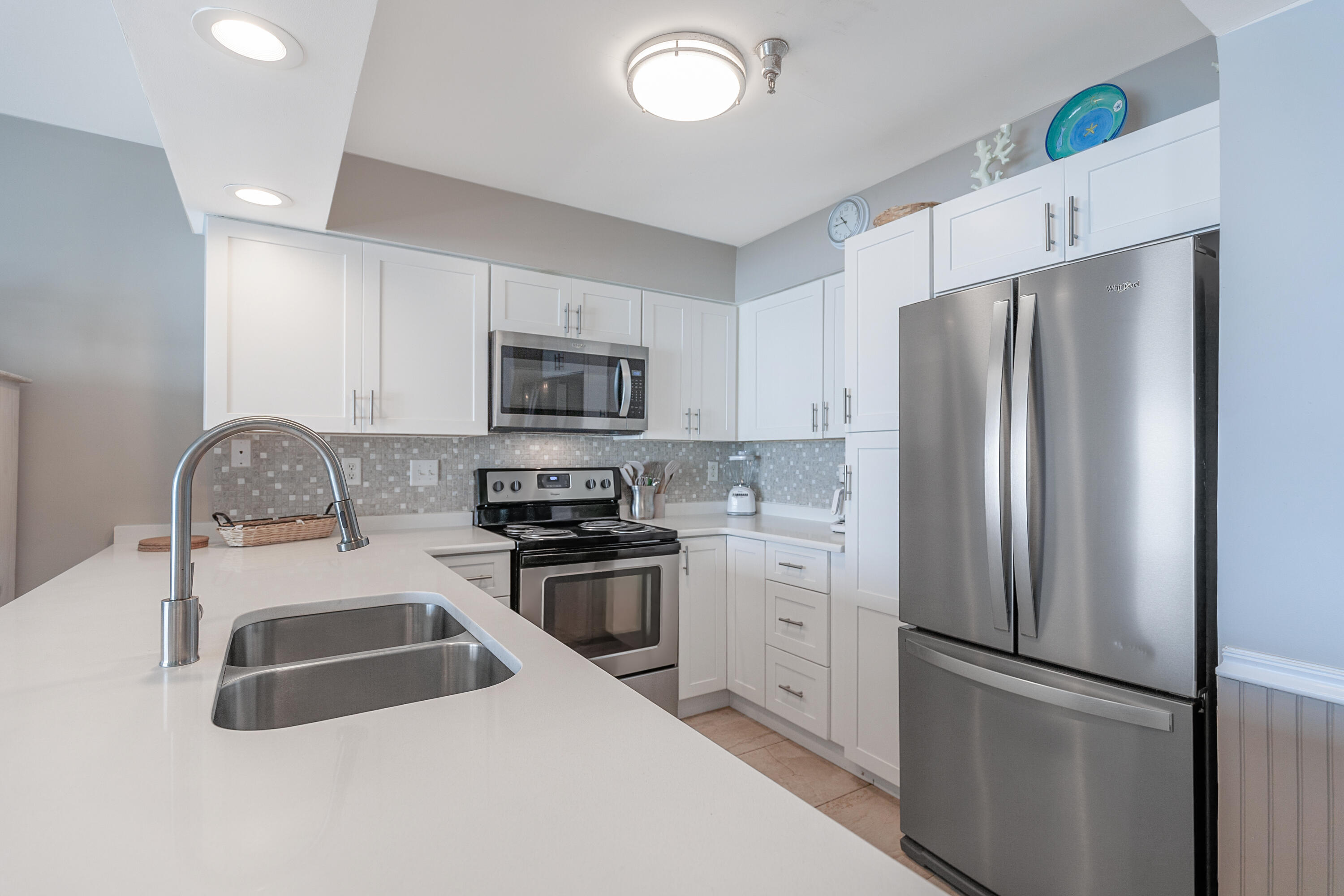 561 Eastern Lake Road, Unit 304 Santa Rosa Beach, FL 32459 - Photo 5 of 33 Kitchen