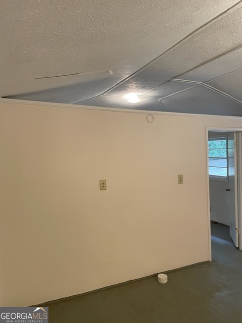 132 Collins Road Jackson, GA 30233 - Photo 10 of 39 a view of small space