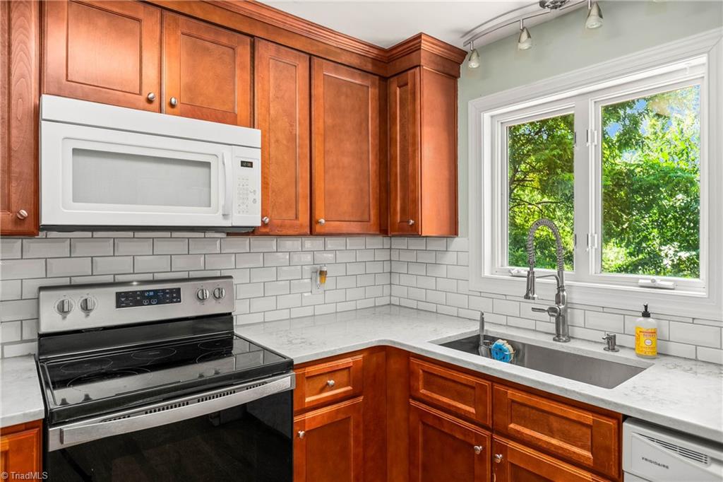 541 Robbins Road Winston-Salem, NC 27107 - Photo 12 of 37 Gallery Image 12