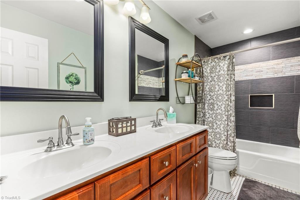 541 Robbins Road Winston-Salem, NC 27107 - Photo 14 of 37 Gallery Image 14