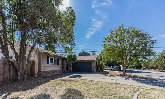 $388,000 | 4901 McGlashan Street, Sacramento, CA 95820