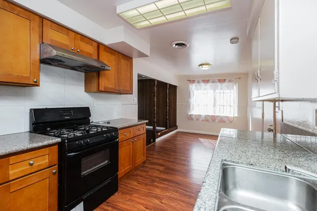 $388,000 | 4901 McGlashan Street, Sacramento, CA 95820