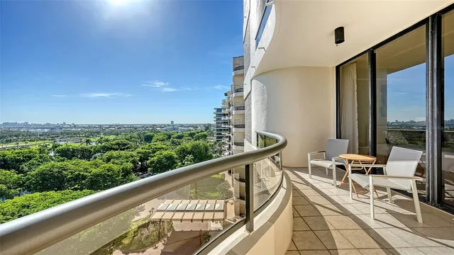 $2,995,000 | 435 L Ambiance Drive, Unit L707, Longboat Key, FL 34228