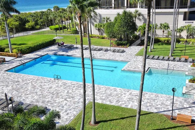 $2,995,000 | 435 L Ambiance Drive, Unit L707, Longboat Key, FL 34228