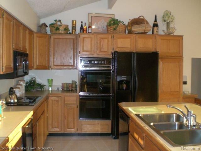 3525 East Commerce Road Commerce Township, MI 48382 - Photo 14 of 22 k2