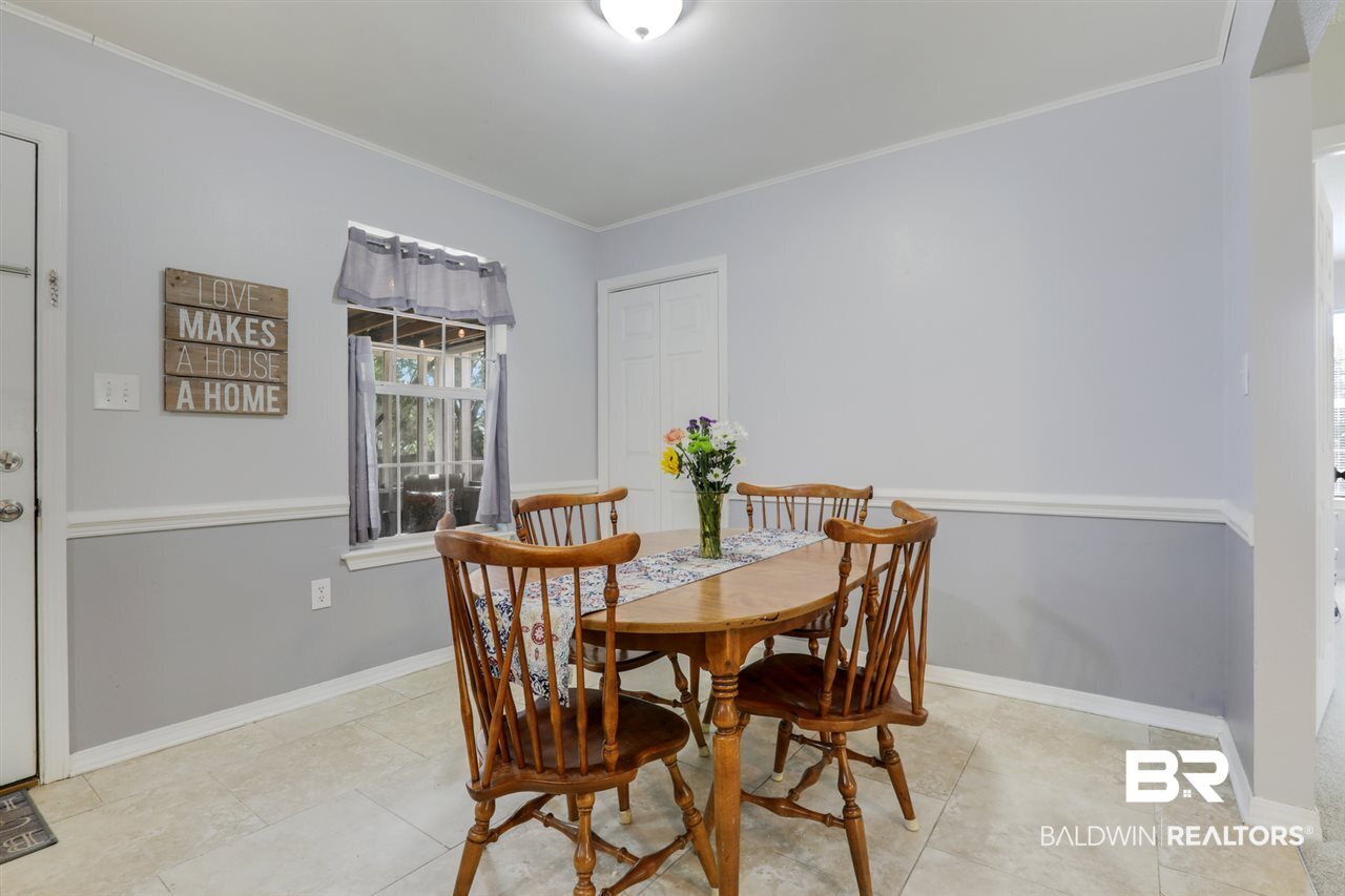201 Myrtle Court Foley, AL 36535 - Photo 6 of 13
