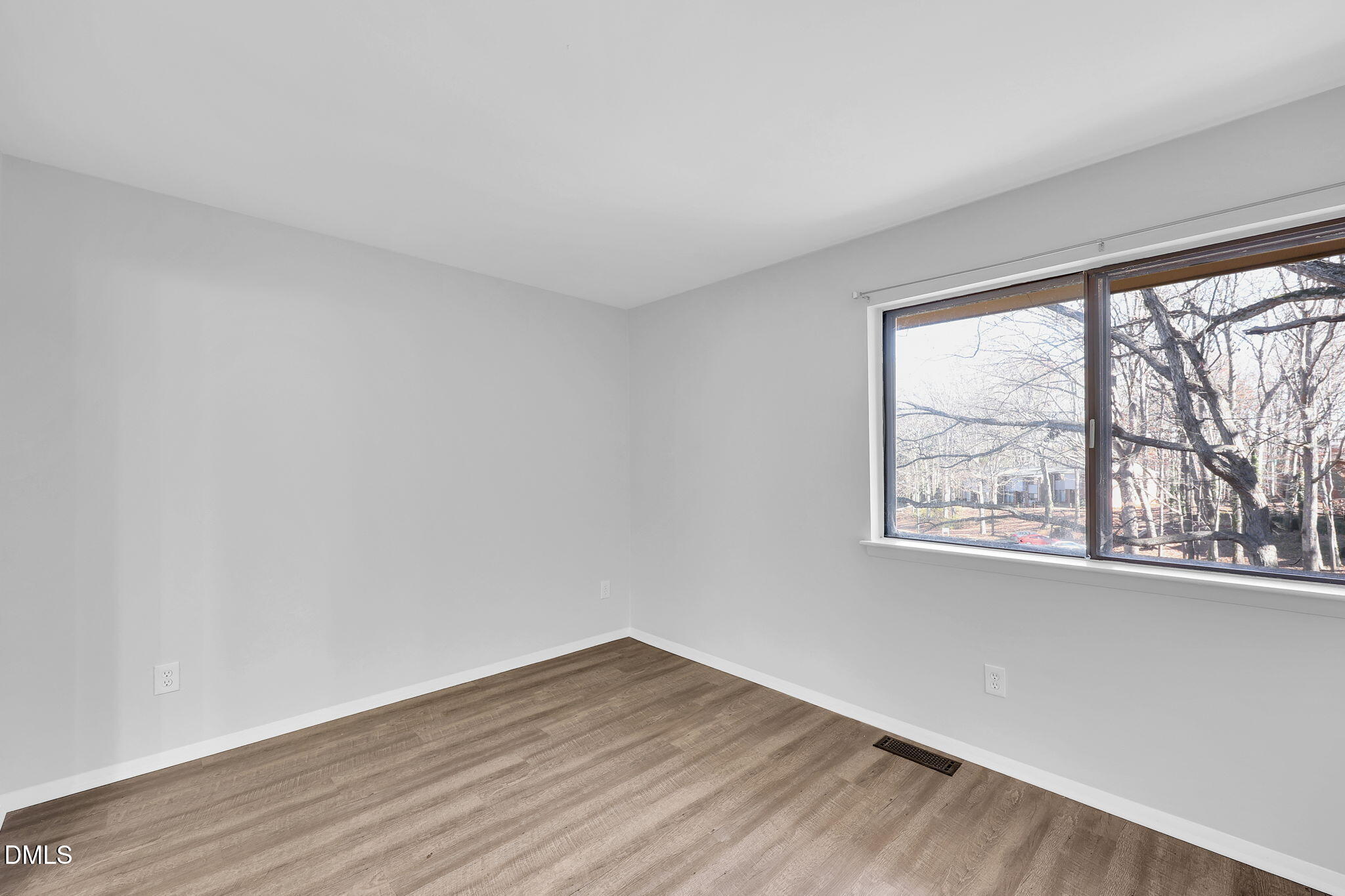 1205 Schaub Drive Raleigh, NC 27606 - Photo 12 of 20 16-web-or-mls-9L1A2681