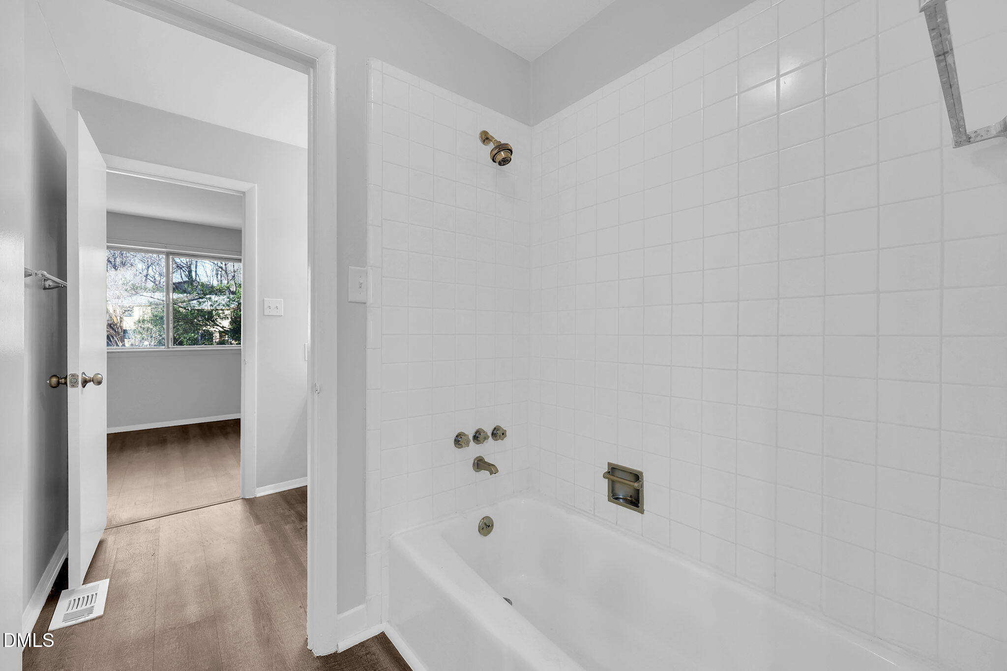 1205 Schaub Drive Raleigh, NC 27606 - Photo 17 of 20 14-web-or-mls-9L1A2699