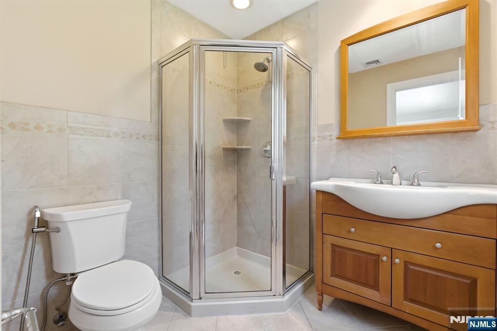 42 Spring Valley Road Montvale, NJ 07645 - Photo 25 of 50