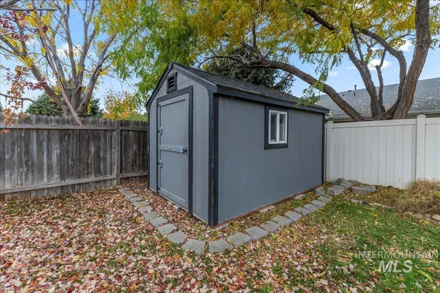 $415,000 | 1474 East Sothesby Street, Meridian, ID 83642