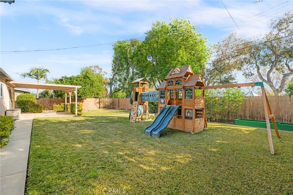 760 West Aster Street Upland, CA 91786 - Photo 20 of 40