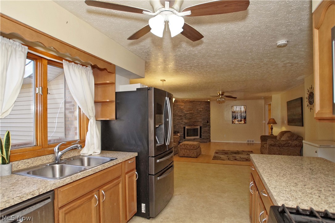 36825 Aurora Road Solon, OH 44139 - Photo 13 of 35 Gallery Image 13