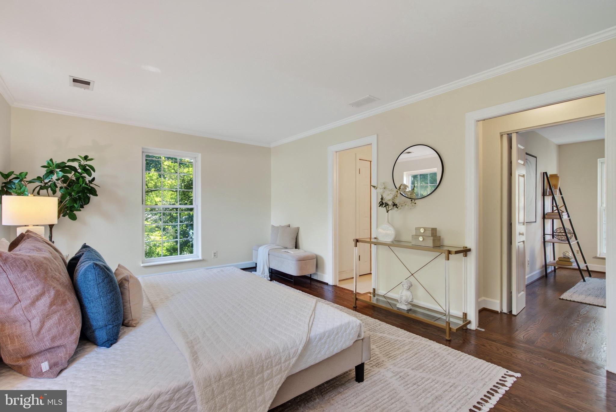 4524 25th Road North Arlington, VA 22207 - Photo 34 of 66 Primary Suite