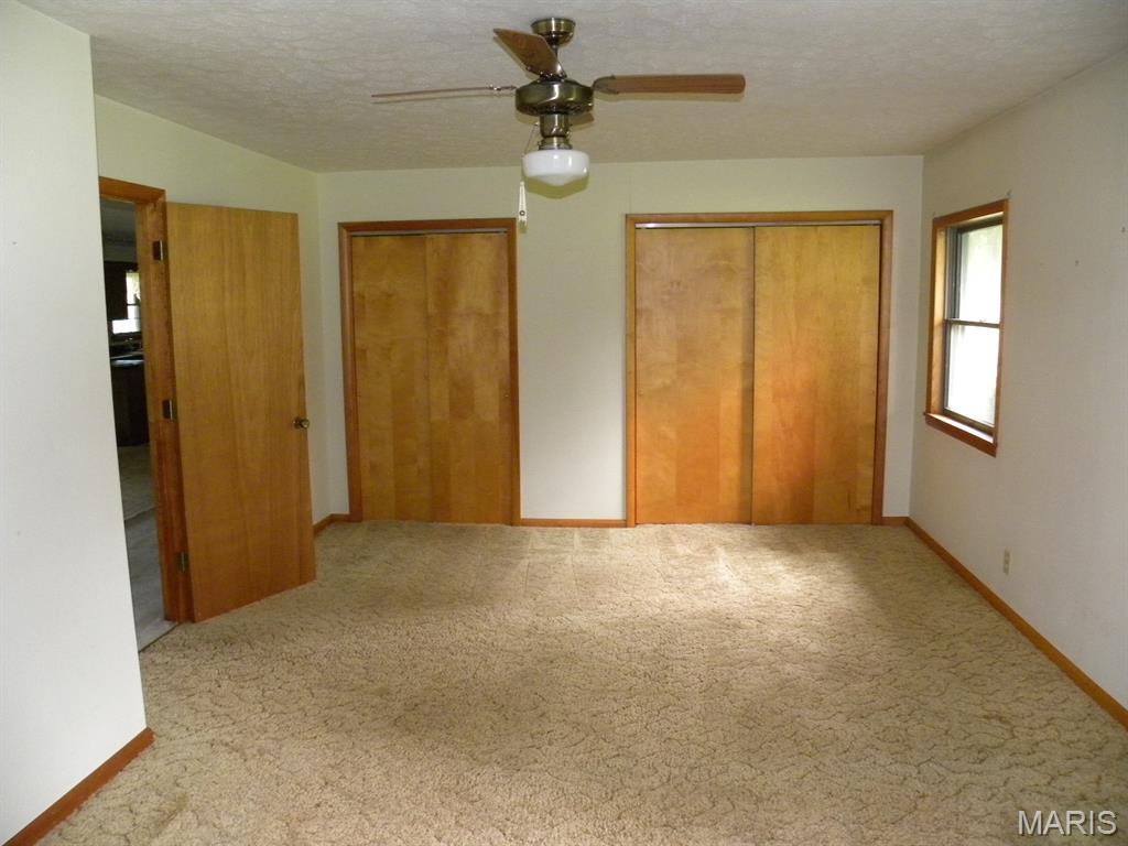 18723 South Creek Road Jerseyville, IL 62052 - Photo 15 of 16