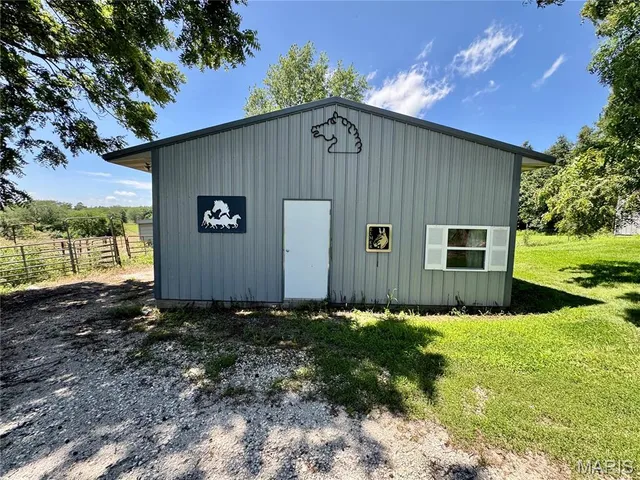 $1,200,000 | 46613 Winter Road, Browning, MO 64630