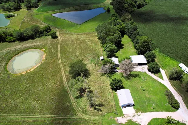 $1,200,000 | 46613 Winter Road, Browning, MO 64630