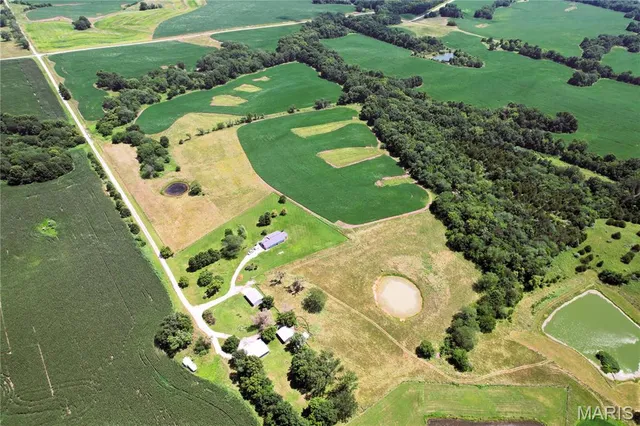 $1,200,000 | 46613 Winter Road, Browning, MO 64630