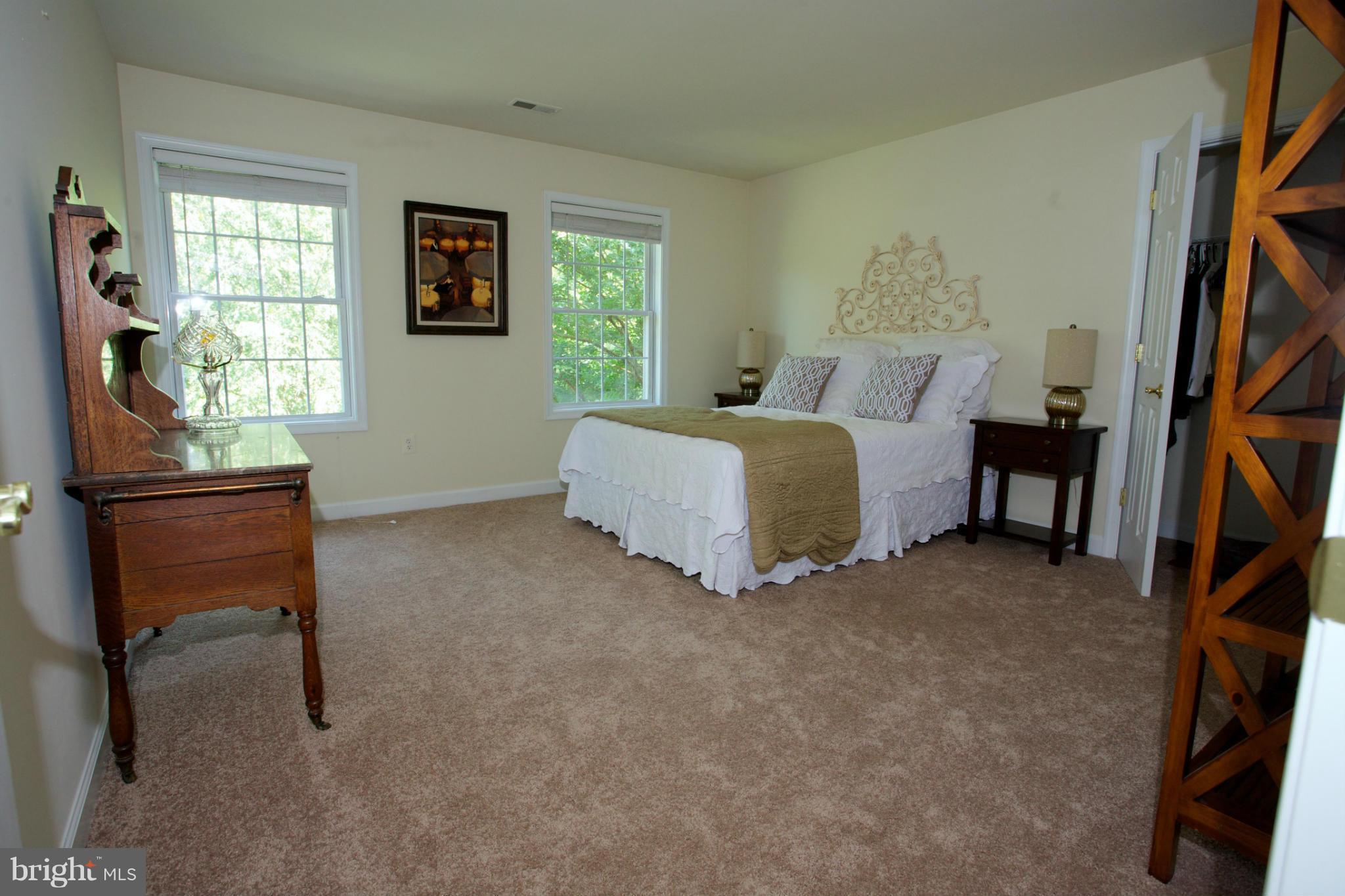 18687 Canby Road Leesburg, VA 20175 - Photo 23 of 30 3rd of 4 (the 4th is the upper level master)