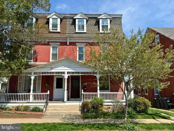 $1,795 | 157 Washington Avenue, Unit 1, Phoenixville, PA 19460