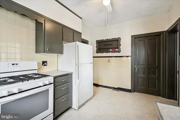$1,795 | 157 Washington Avenue, Unit 1, Phoenixville, PA 19460