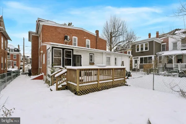 $1,795 | 157 Washington Avenue, Unit 1, Phoenixville, PA 19460