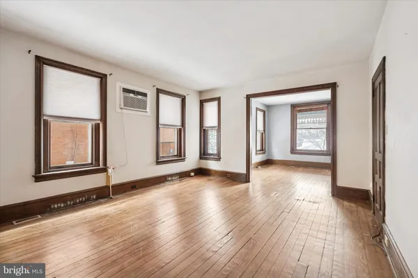 $1,795 | 157 Washington Avenue, Unit 1, Phoenixville, PA 19460