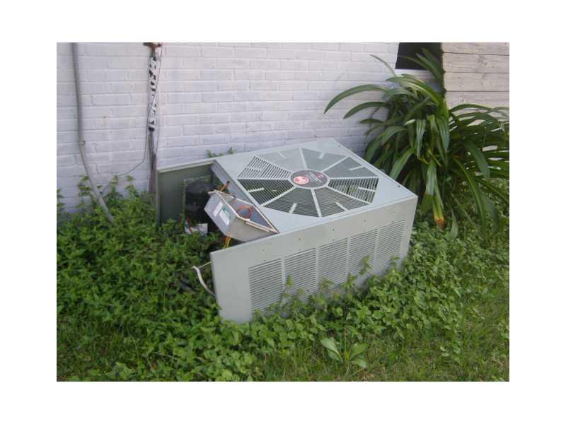 631 Milling Avenue Luling, LA 70070 - Photo 12 of 17