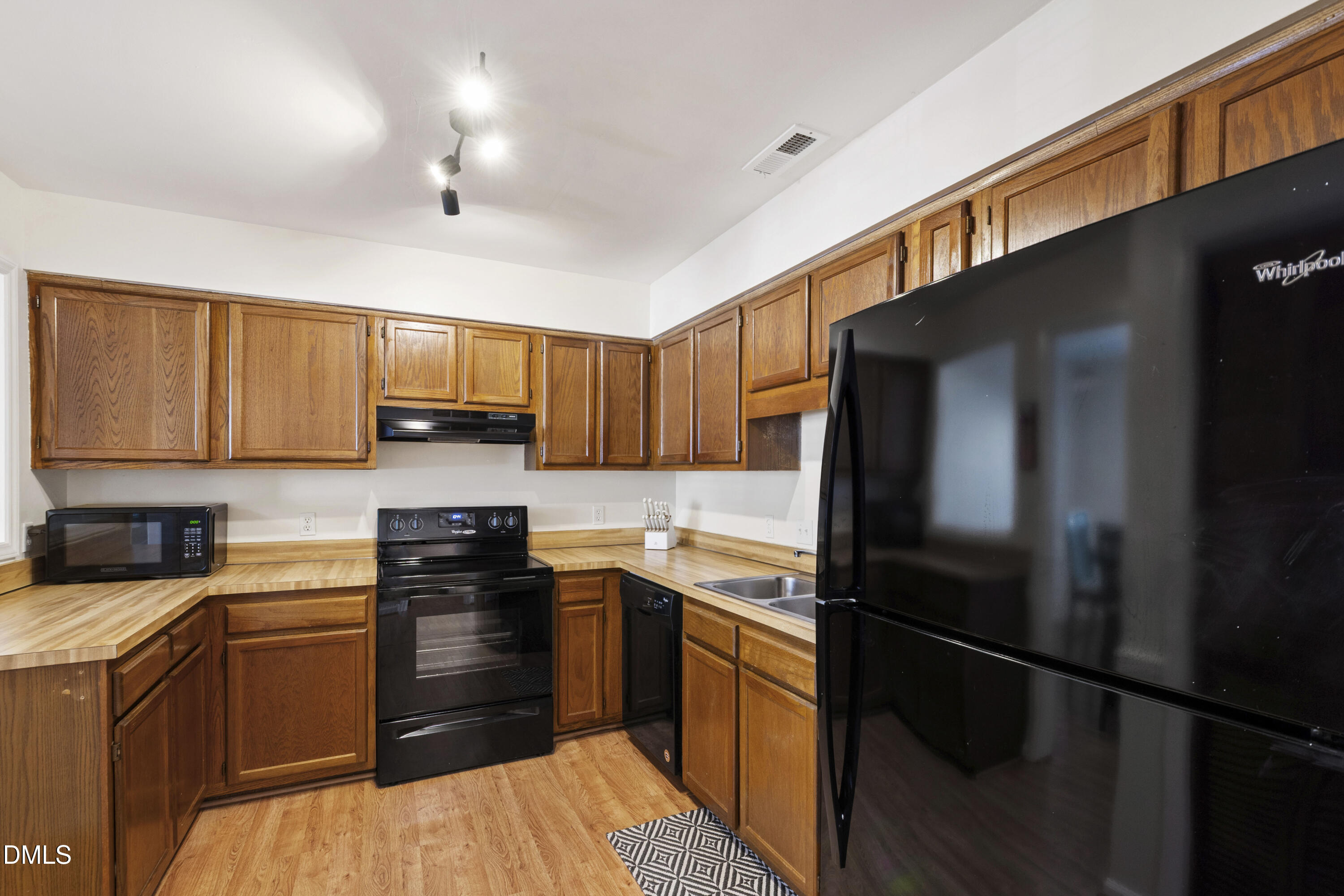 116 Inverness Court Cary, NC 27511 - Photo 16 of 38 116 Inverness (5)