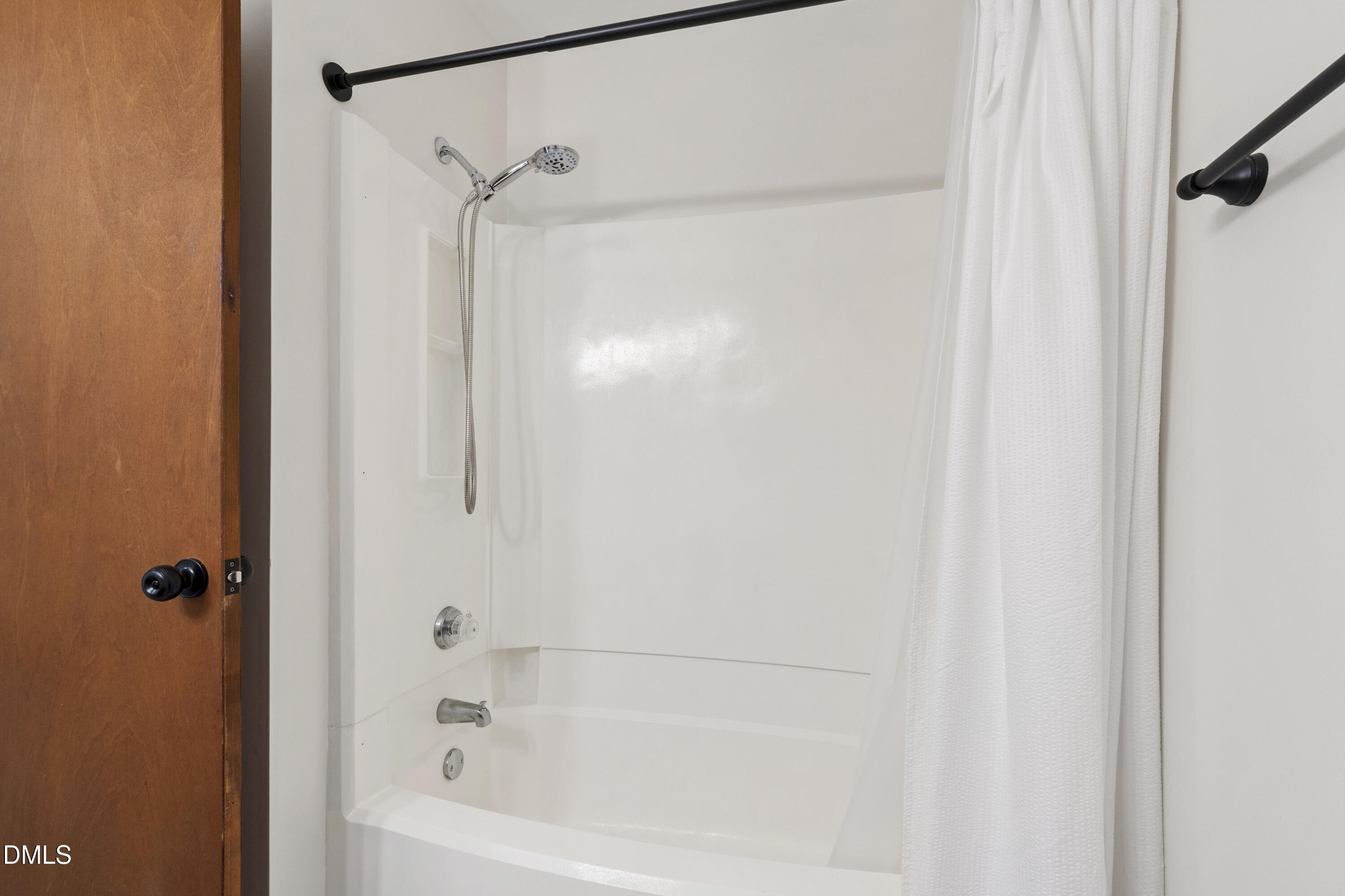 116 Inverness Court Cary, NC 27511 - Photo 32 of 38 116 Inverness (25)