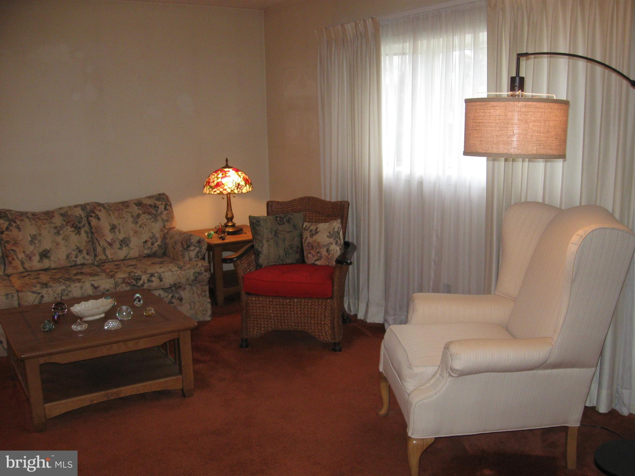 27 Rock Royal Road Hamilton, NJ 08620 - Photo 4 of 27