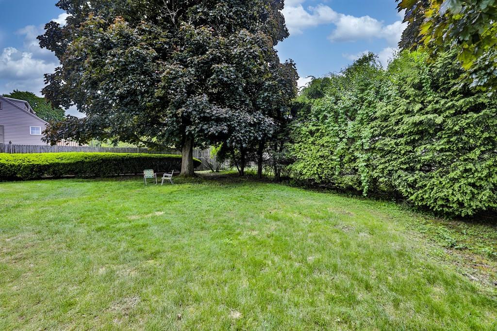 7 Sheffield Road Danvers, MA 01923 - Photo 11 of 30 Gallery Image 11