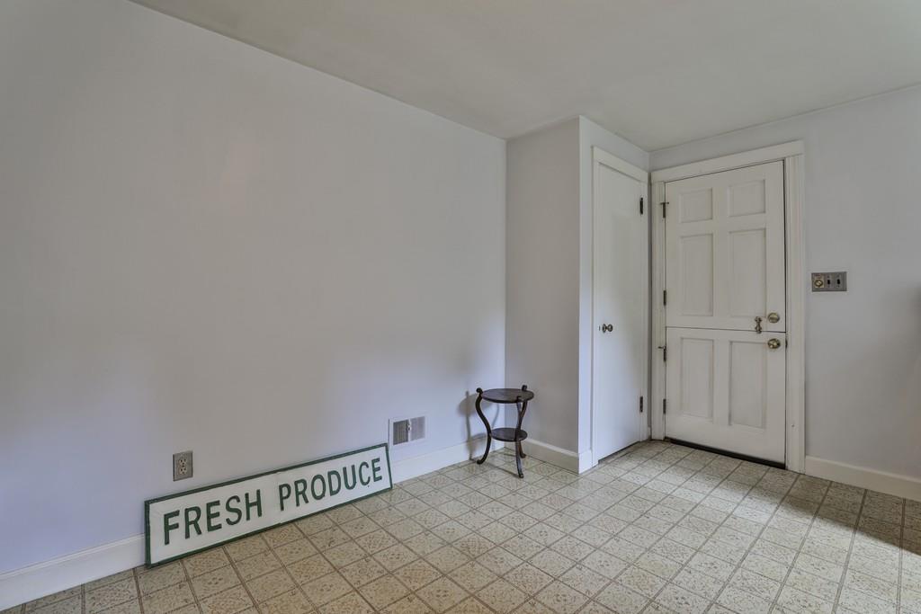 7 Sheffield Road Danvers, MA 01923 - Photo 15 of 30 Gallery Image 15