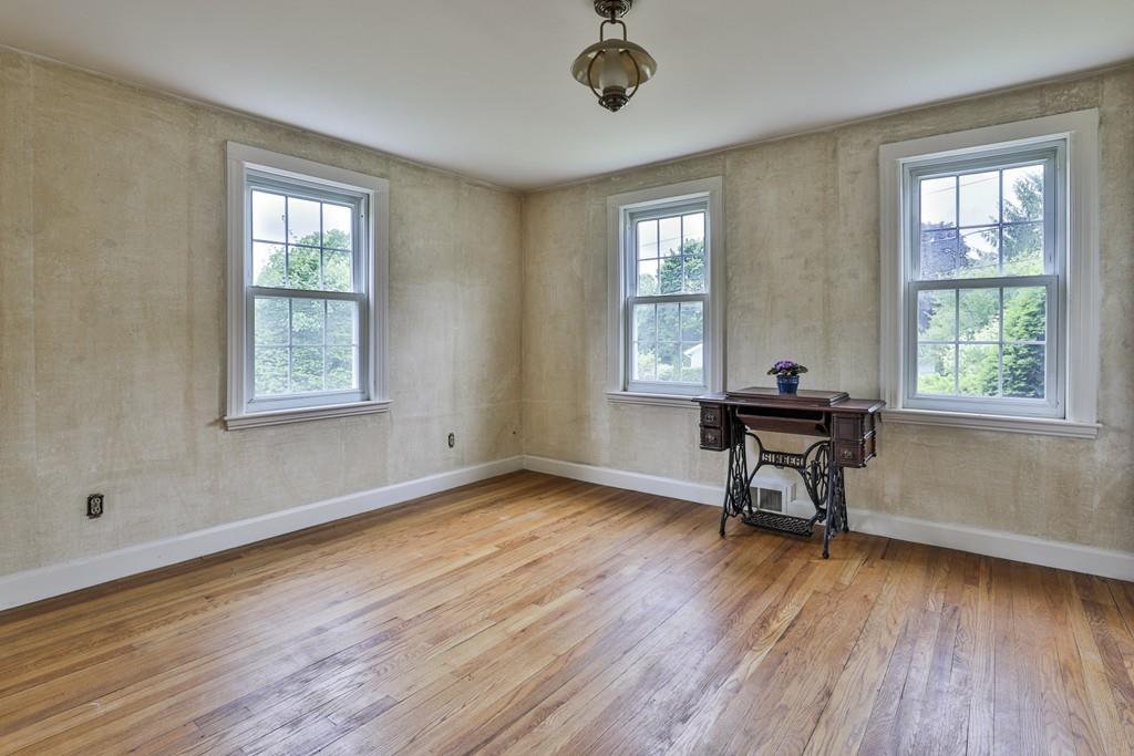 7 Sheffield Road Danvers, MA 01923 - Photo 18 of 30 Gallery Image 18