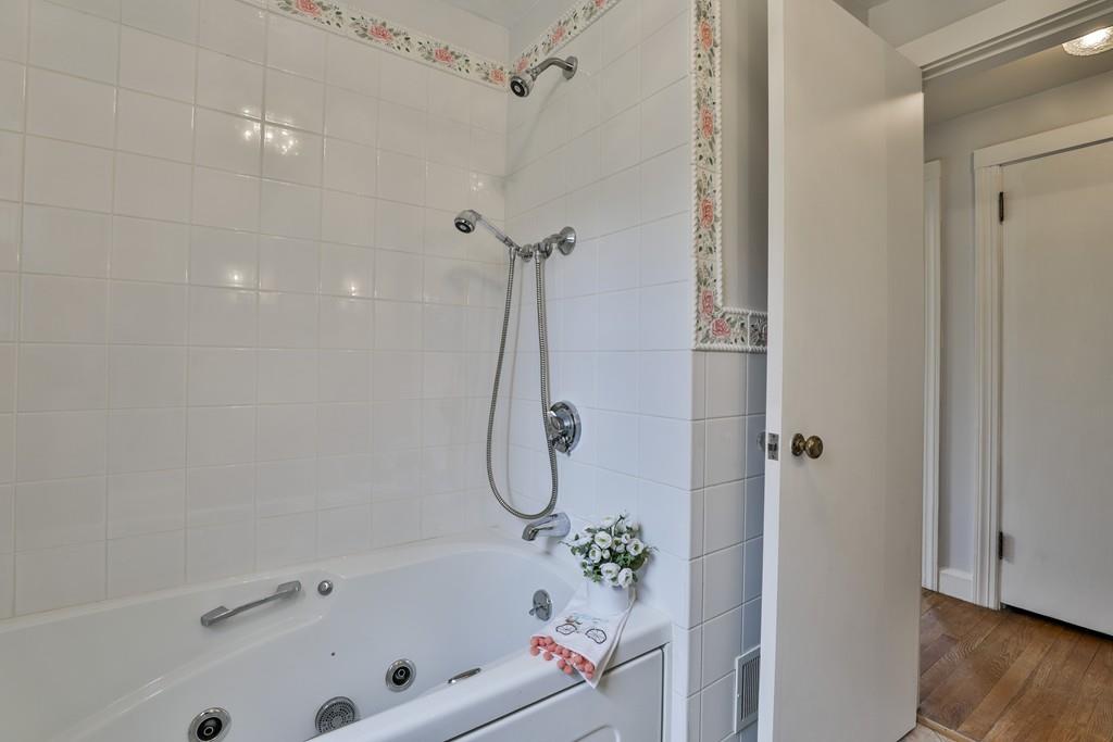 7 Sheffield Road Danvers, MA 01923 - Photo 9 of 30 Gallery Image 9