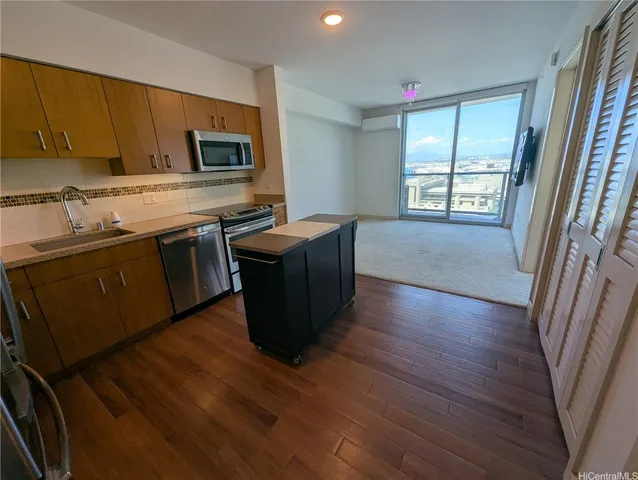 $625,000 | 555 South Street, Unit 2411, Honolulu, HI 96813
