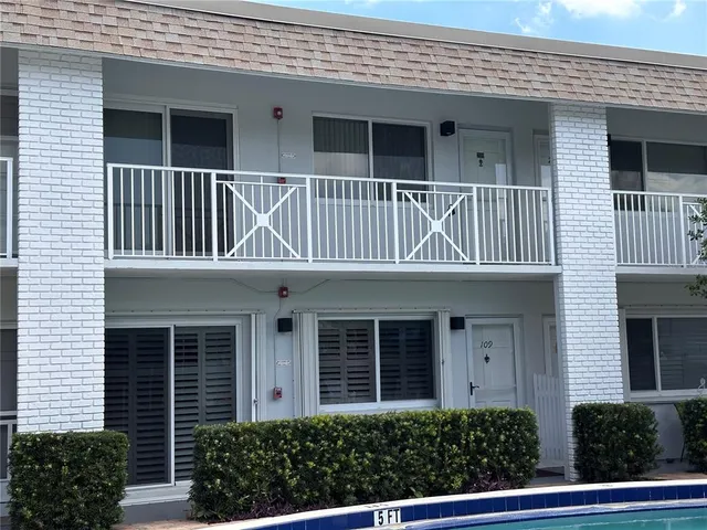 $299,900 | 1001 Northeast 8th Avenue, Unit 209, Delray Beach, FL 33483