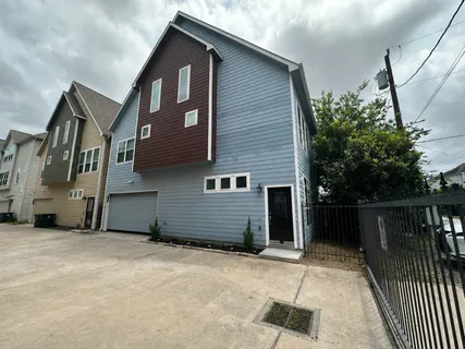 $399,000 | 724 Link Road, Houston, TX 77009