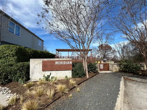 $2,900 | 1293 Clifftop Lane, Dallas, TX 75208
