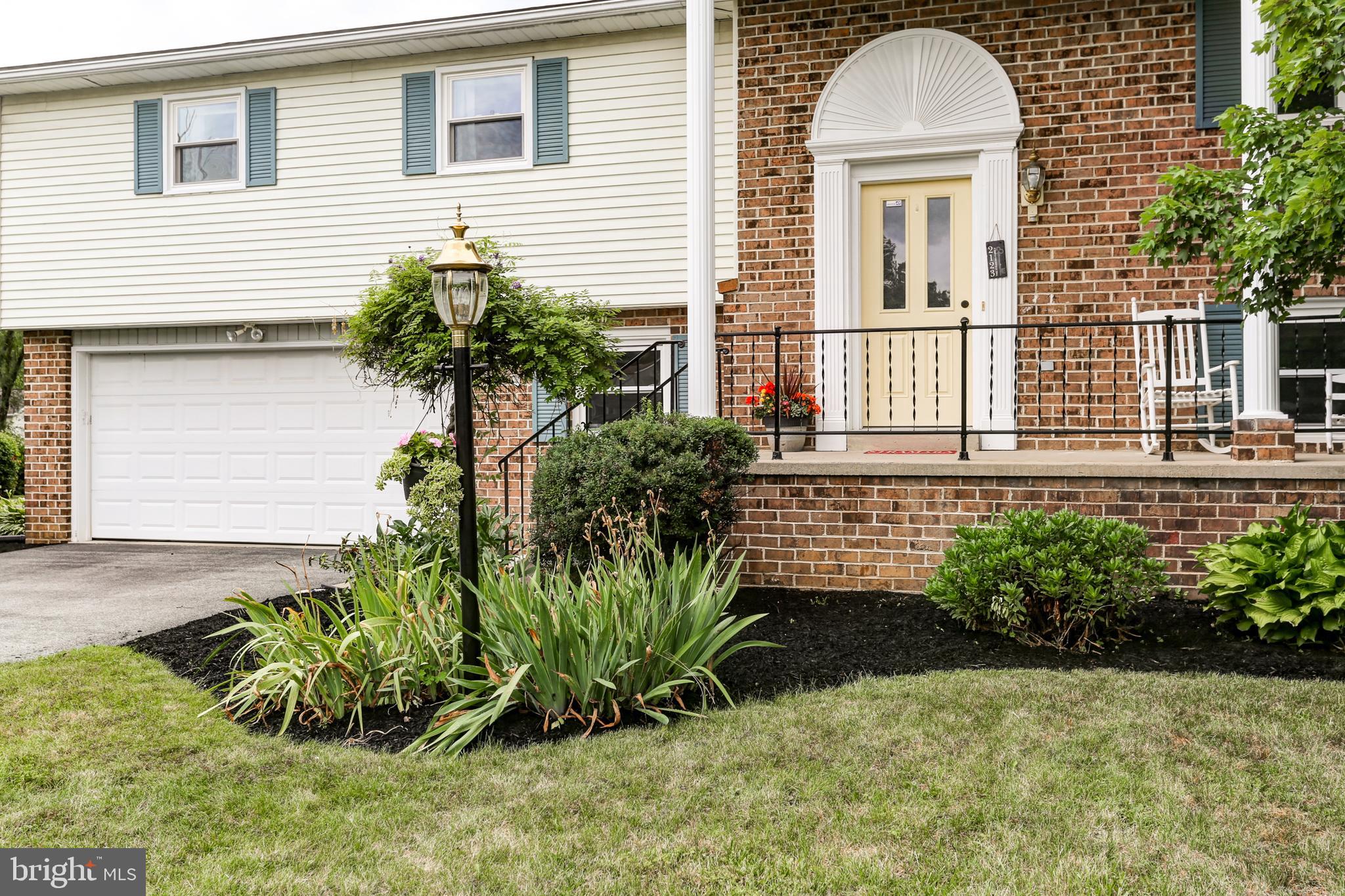 2123 Circle Road Carlisle, PA 17013 - Photo 2 of 48 Gallery Image 2