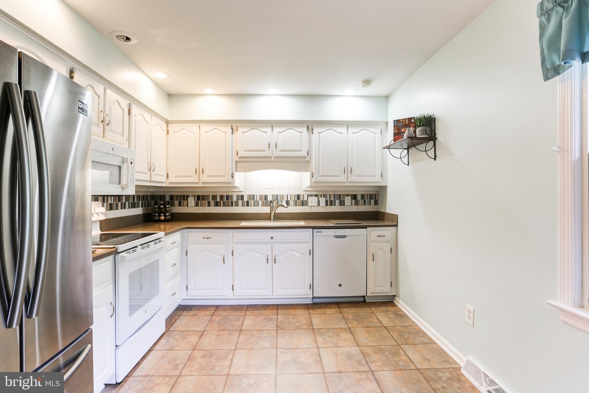 2123 Circle Road Carlisle, PA 17013 - Photo 11 of 48 Gallery Image 11