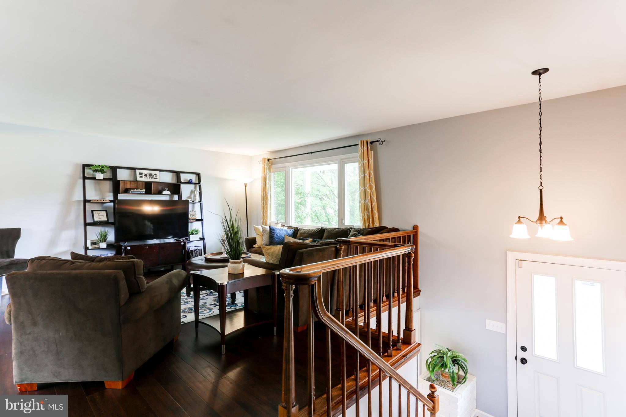 2123 Circle Road Carlisle, PA 17013 - Photo 4 of 48 Gallery Image 4